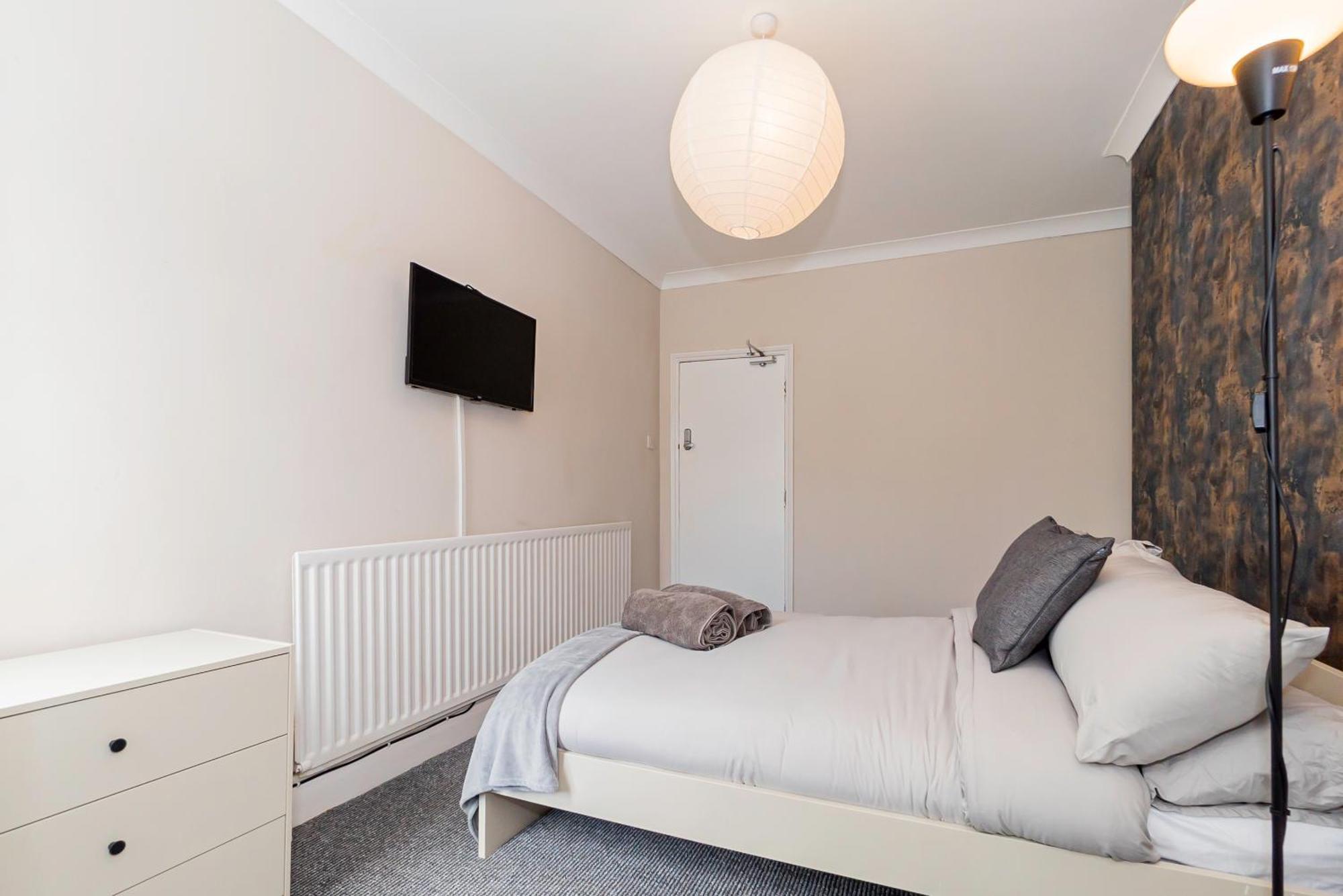 Shirley House 5, Guest House, Self Catering, Self Check In With Smart Locks, Use Of Fully Equipped Kitchen, Close To City Centre, Ideal For Longer Stays And Fawley Contractors Southampton Exterior foto