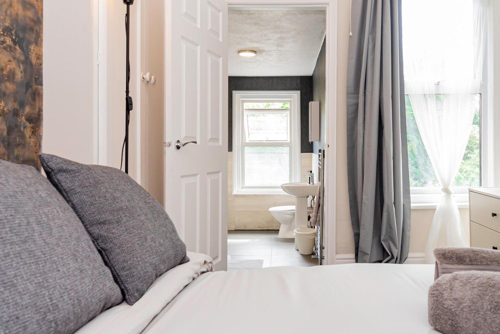 Shirley House 5, Guest House, Self Catering, Self Check In With Smart Locks, Use Of Fully Equipped Kitchen, Close To City Centre, Ideal For Longer Stays And Fawley Contractors Southampton Exterior foto