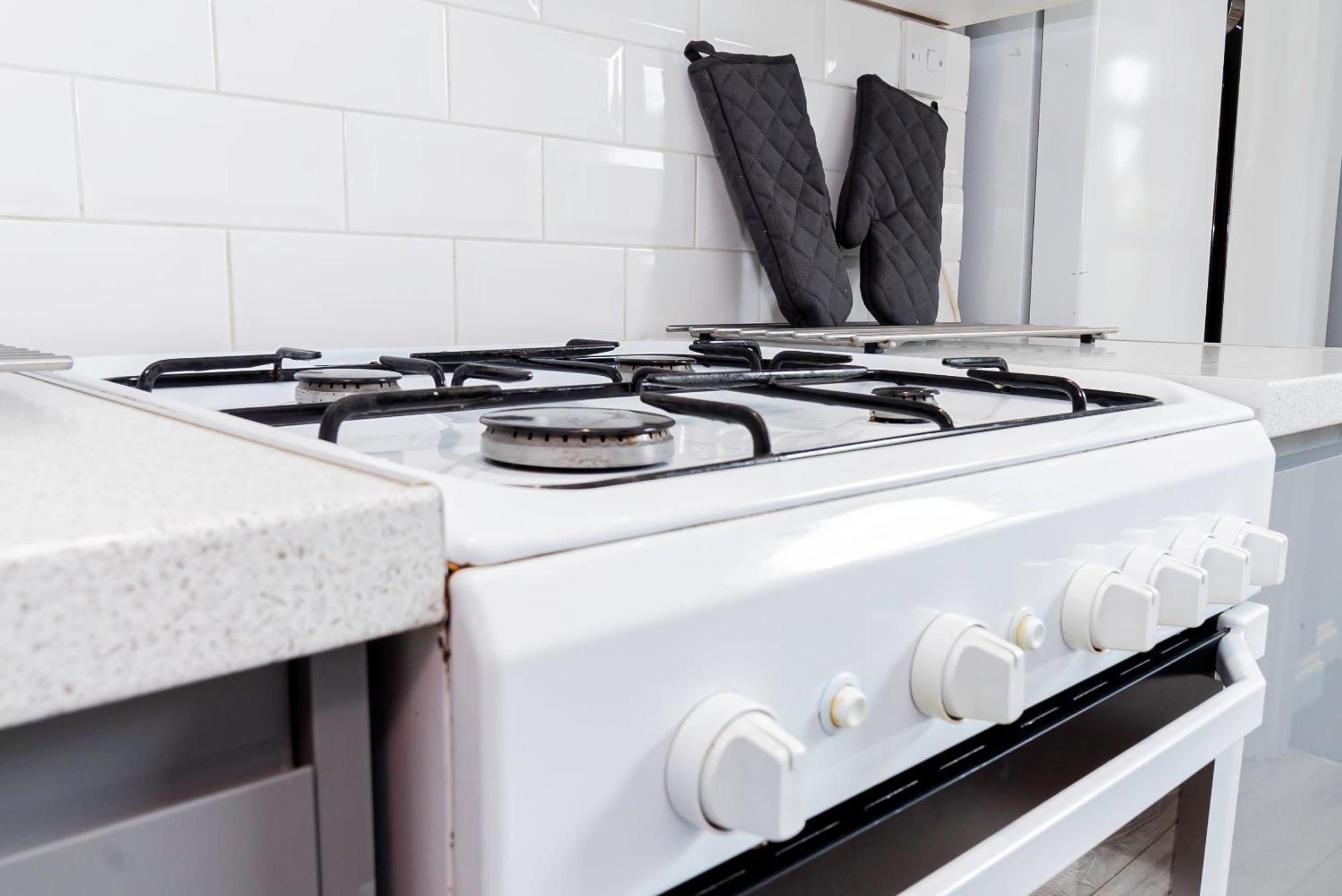 Shirley House 5, Guest House, Self Catering, Self Check In With Smart Locks, Use Of Fully Equipped Kitchen, Close To City Centre, Ideal For Longer Stays And Fawley Contractors Southampton Exterior foto